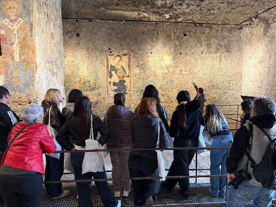 affreschi chiesa rupestre